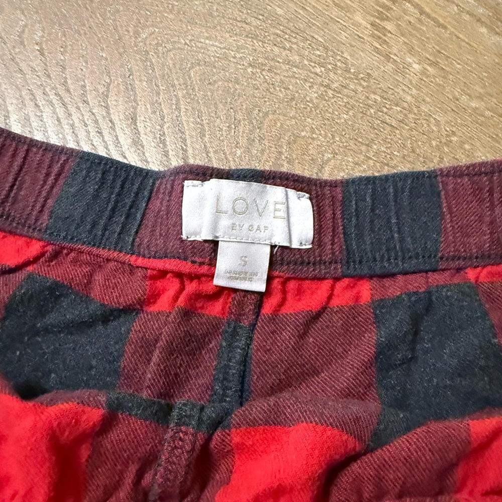 Boxed shorts gap - Picture 3 of 3